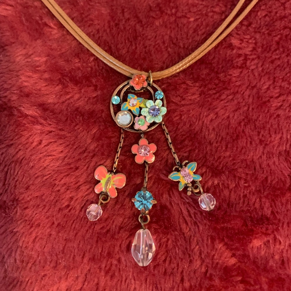 Cute necklace
